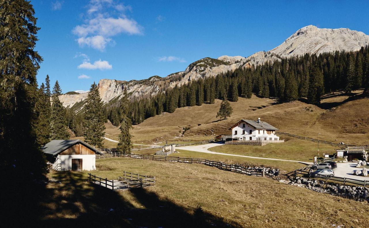 Rifugio Malga Ra Stua Villa Cortina d'Ampezzo Exterior photo